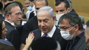 Netanjahu opustí rezidenciu premiéra do troch týždňov