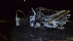 Tragická dopravná nehoda: V ohni po zrážke áut zomrel 18-ročný muž