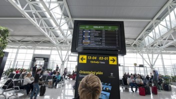 Slováci robia pri odlete na dovolenku veľa chýb, viacerí už museli ostať na letisku