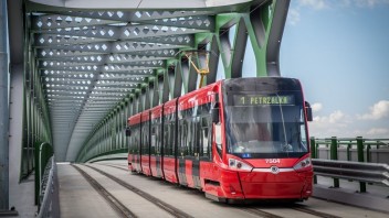Bratislava plánuje využiť Starý most aj pre autobusovú dopravu