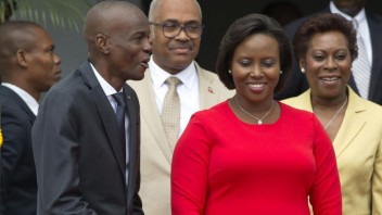 Manželka zavraždeného haitského prezidenta sa vrátila z USA, vystúpila v nepriestrelnej veste