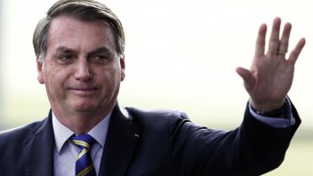 Brazílsky prezident už opustil nemocnicu, liečili mu nekončiacu štikútku
