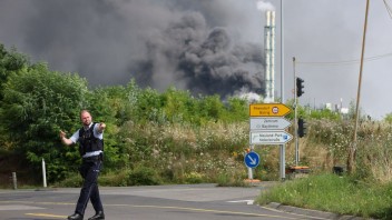 Obetí výbuchu v chemickom závode v Nemecku bude zrejme viac