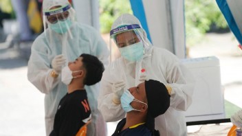 Svet ohrozuje delta variant, celkovo sa koronavírusom nakazilo už vyše 200 miliónov ľudí