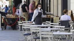 Hotely a reštaurácie chcú účinnosť nových vyhlášok odložiť, inak hrozia ďalšie škody