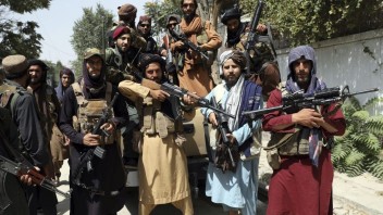 Svetová banka stopla pomoc Afganistanu, Taliban sa nedostane ani k zlatým rezervám štátu
