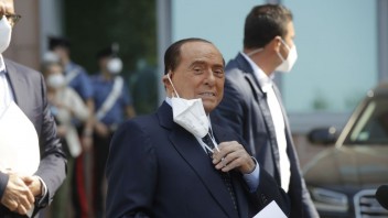 Taliansky expremiér Berlusconi je v nemocnici, zrejme ide o komplikácie po Covide