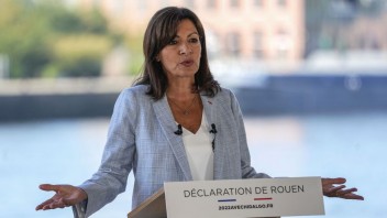 Kandidovať na post prezidenta vo Francúzsku bude Le Penová aj Hidalgová