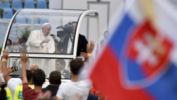 Návšteva pápeža sa pomaly končí. S akými obmedzeniami treba rátať v Bratislave?