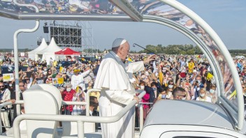 Na svätú omšu s pápežom prišlo do Šaštína vyše 50-tisíc ľudí