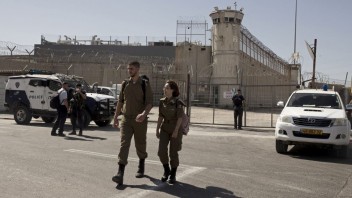 Izraelská polícia chytila posledných dvoch teroristov, ktorí ušli z väzenia