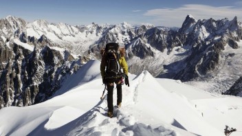 Vedci o jeden meter znížili oficiálnu výšku hory Mont Blanc