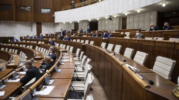 V parlamente chcú vznik priateľov menšín, skupina zvýši kvalitu legislatívy