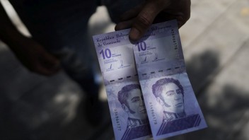 Venezuela škrtla šesť núl zo svojich bankoviek, je to už tretia reforma za posledných trinásť rokov