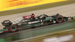 VC Turecka: Hamilton bol v kvalifikácii najrýchlejší, z pole position však odštartuje Bottas