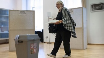 Na Slovensku vyhrala v českých parlamentných voľbách koalícia SPOLU