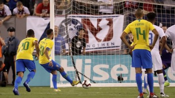Futbalisti Brazílie doma remizovali s Kolumbiou. Argentína proti Uruguaju nezaváhala