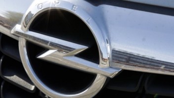 Automobilka Opel zaplatí mastnú pokutu a nebude čeliť súdu za emisie