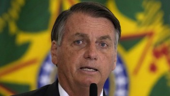 Bolsonaro môže čeliť trestnému stíhaniu. Jeho rozhodnutia zrejme urýchlili šírenie koronavírusu