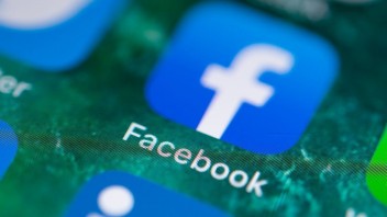 Facebook bude platiť francúzskym médiám za zdieľaný obsah