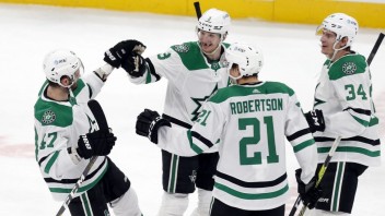 NHL: Dallas si pripísal tretiu výhru, na ľade Vegas uspel Edmonton