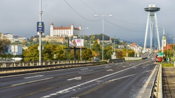 Bratislava vytvorila návrh vlastnej betónovej dlažby. Inšpirovaný je architektúrou mesta