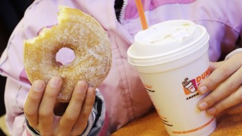 Španielsko bude bojovať proti detskej obezite, zakáže reklamy na výrobky s vysokým obsahom cukru