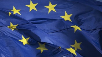 Európska únia a Spojené štáty sa dohodli na riešení sporu ohľadom ciel na hliník a oceľ