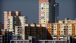 Nehnuteľnosti na bývanie v 3. kvartáli zdraželi o 3,4 %, uvádzajú analytici
