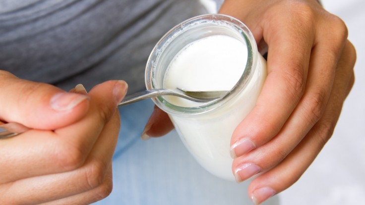 Užívať probiotiká vo forme tabliet alebo v jogurte? Vedci vysvetlili, či vôbec prežijú dobré baktérie trávenie