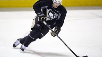 NHL: Dvaja hráči Penguins majú koronavírus, jedným z nich je aj ich hviezdny kapitán