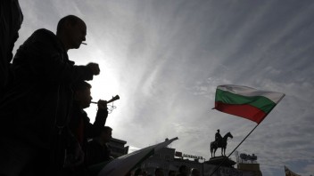 V súvislosti s útokom na komunitné centrum LGBTQ v Bulharsku zadržali kandidáta na prezidenta Rasateho