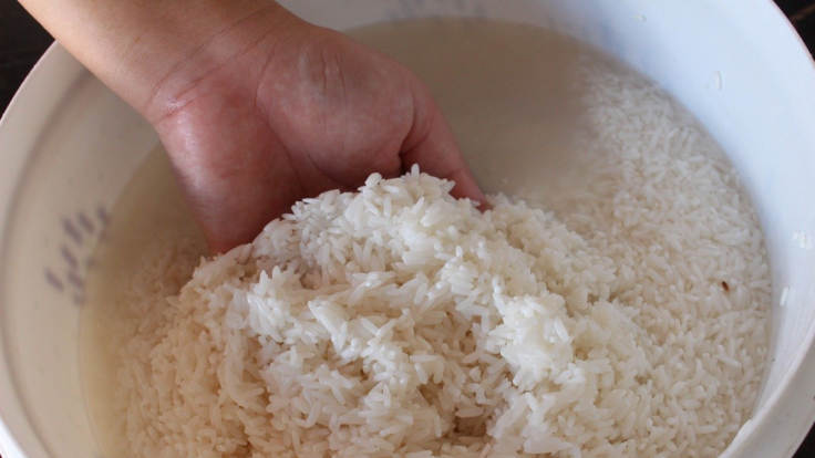 Preplachovať alebo nepreplachovať ryžu? Tieto dôvody vás jednoznačne presvedčia