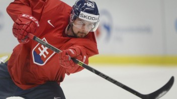 NHL: Tatar v noci nebodoval. Devils podľahli Los Angeles Kings po predĺžení