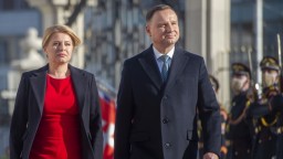 Poľský prezident musí skrátiť svojú návštevu na Slovensku. Dôvodom sú migranti