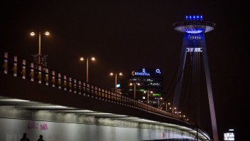 Bratislava sa vysporiadala s prevádzkou verejného osvetlenia po svojom, zakladá novú firmu