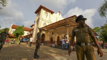 Na Srí Lanke začal súd s mužmi, ktorí majú stáť za útokmi počas veľkonočných sviatkov