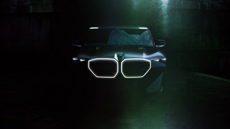 BMW zverejnilo snímku zachytávajúcu pripravovaný koncept XM