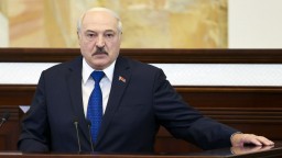 Lukašenko bol na návšteve hraníc. Vyzýva Nemecko, aby migrantov prichýlilo k sebe