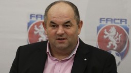 Bývalý šéf českého futbalu Pelta ide do väzenia. Odsúdili ho na šesť rokov