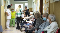 Prešovský kraj sprístupní očkovanie proti covidu aj vo Svidníku a vo Svite, pripravil 12 termínov