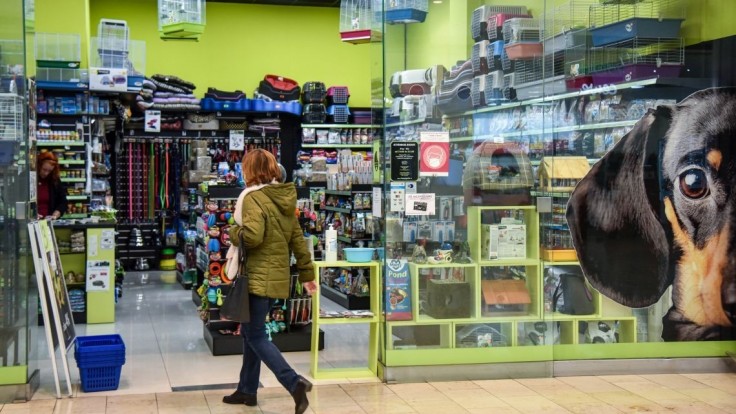 Slováci chodia nakupovať darčeky do Maďarska. Lockdown prospieva obchodníkom v prihraničných mestách