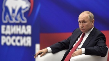 Putin žiada o medzinárodnú spoluprácu v boji s koronavírusom. Domáha sa o schválenie vakcíny Sputnik V