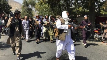 Taliban odmieta obvinenia západu. Údajné vraždy chce vyšetriť