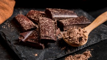 Tmavá čokoláda dokáže zázraky. Znižuje cholesterol, ale pozor na kofeín