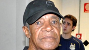 Brazílsky futbal smúti. Vo veku 86 rokov zomrel bývalý futbalista Dorval Rodrigues