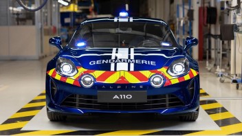 Francúzska polícia obohatila svoj vozový park o športový Alpine A110