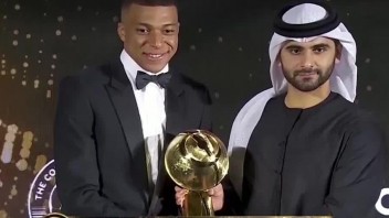 Kylian Mbappe získal ocenenie Global Soccer Award. Mal viac hlasov ako vlaňajší Lewandowski