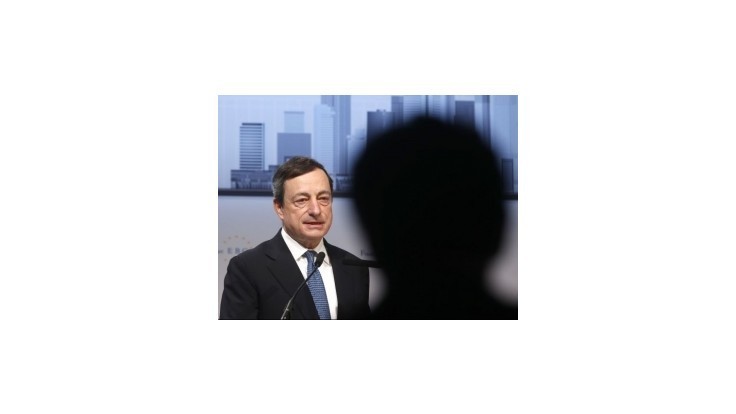 Draghi: Na trhy sa začína vracať dôvera v eurozónu