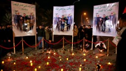 Demonštranti v Iraku narušili spomienku na Američanmi zabitého generála Solejmáního
